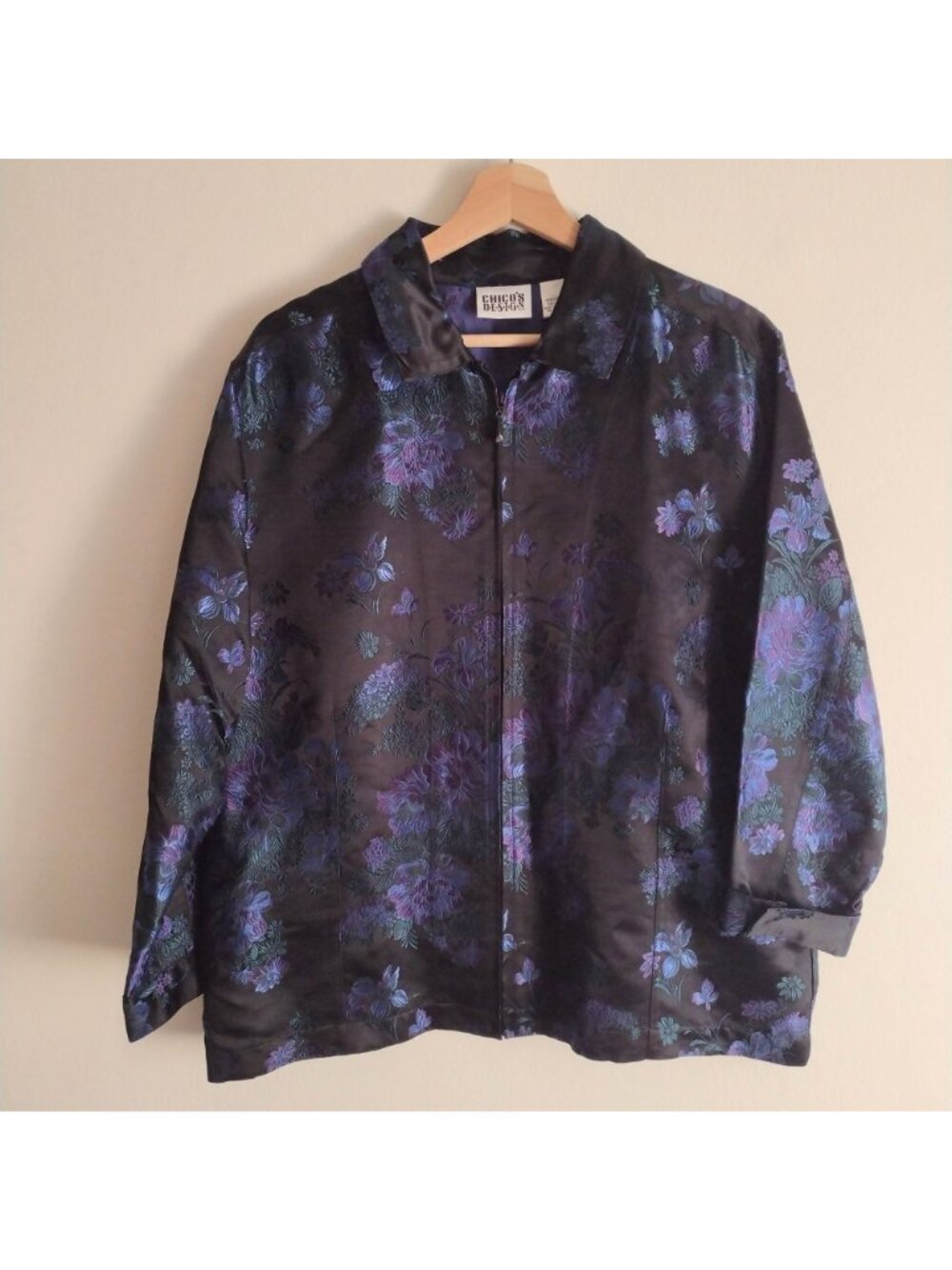 Chicos Silk Blend Brocade Jacket L Dark Blue Floral on Black Zip Blazer Sz 2 - Picture 12 of 12